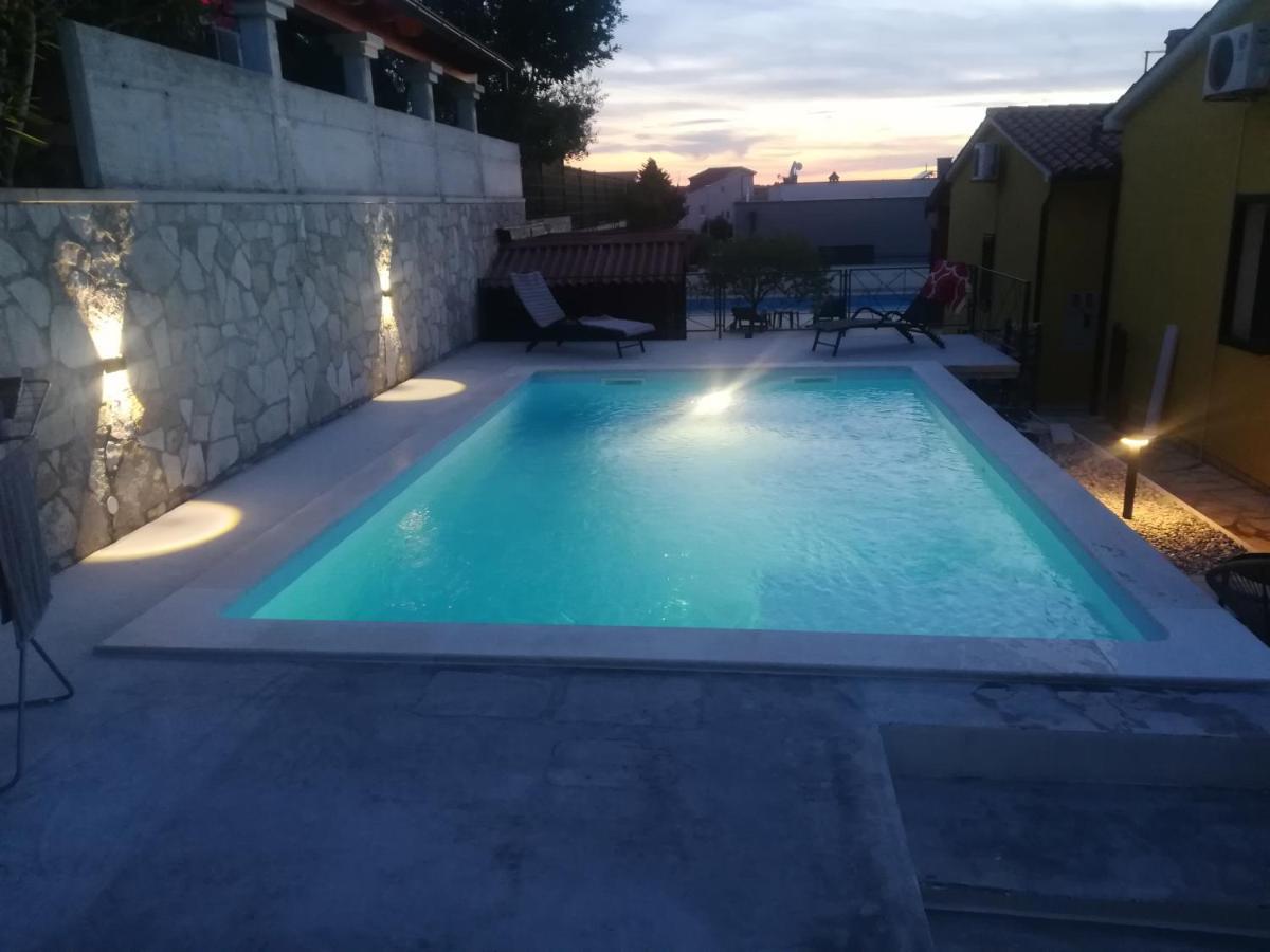 Kamenjak Volme, Cousy House With Pool Banjole Exterior foto